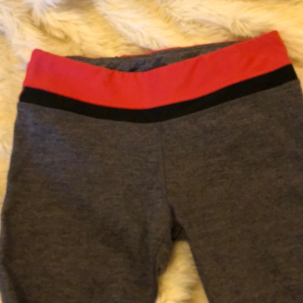 Grey and pink Capri workout leggings